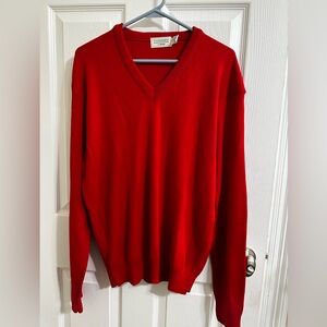 Arrow Tournament Sweater Men's Golf active wear V-Neck knit pull over. cozy